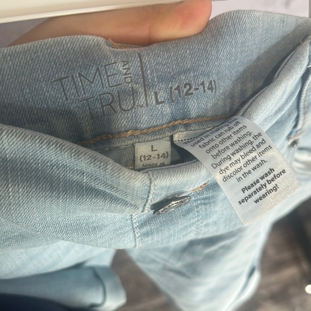 NEW Time and Tru Light Blue Jean Shorts size L - Picture 2 of 4
